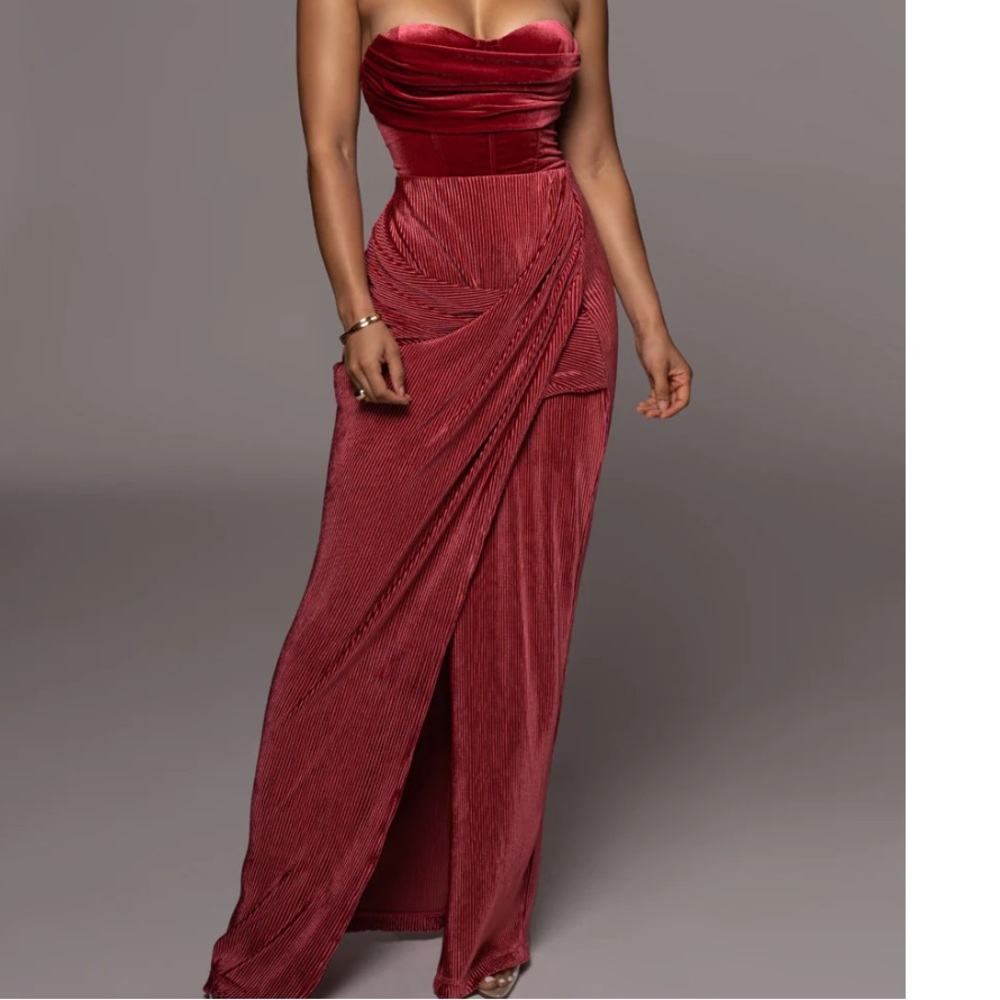 JLUXLABEL Red Skirt Set - Picture 2 of 4